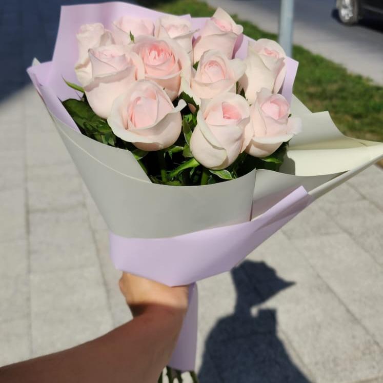 Розы розовые (50см) 11 шт